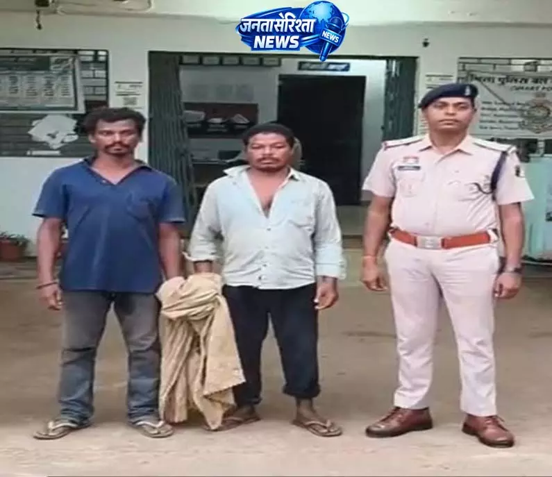 CG: भिक्षुक महिला से दुष्कर्म का मामला, दो आरोपी गिरफ्तार CG: भिक्षुक महिला से दुष्कर्म का मामला, दो आरोपी गिरफ्तार