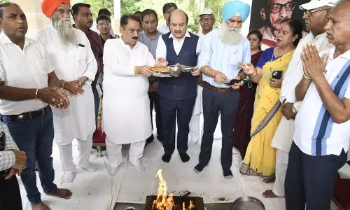 पूर्व प्रधानमंत्री नंदा की जयंती पर रक्तदान, वृक्षारोपण पूर्व प्रधानमंत्री नंदा की जयंती पर रक्तदान, वृक्षारोपण