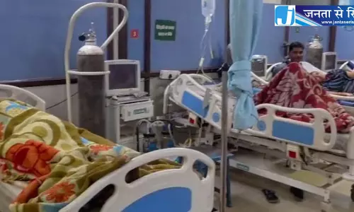 देशी मशरूम खाने से फूड पॉइजनिंग, आधा दर्जन लोग बीमार देशी मशरूम खाने से फूड पॉइजनिंग, आधा दर्जन लोग बीमार