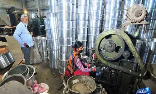 Delhi में कॉर्पोरेट सेक्टर में महिला भागीदारी कम