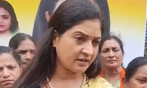 लोकतंत्र और संविधान को कमजोर कर रही है भाजपा, महिला कांग्रेस उठाएगी जनहित के मुद्दे: अलका लांबा लोकतंत्र और संविधान को कमजोर कर रही है भाजपा, महिला कांग्रेस उठाएगी जनहित के मुद्दे: अलका लांबा