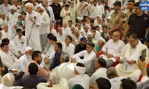 Hisar चानोट आंदोलन को अभय का समर्थन, उठाई मांग Hisar चानोट आंदोलन को अभय का समर्थन, उठाई मांग
