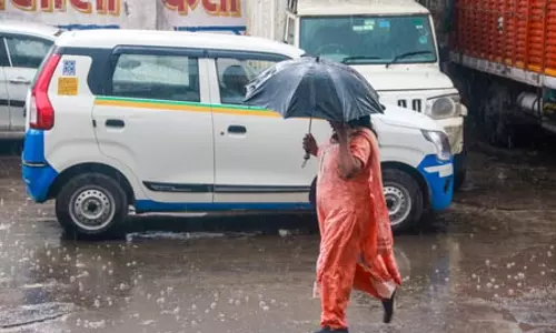 दिल्ली-एनसीआर में कमजोर मानसून की दस्तक, हल्की से मध्यम बारिश का सिलसिला जारी, 6 जुलाई के लिए ऑरेंज अलर्ट दिल्ली-एनसीआर में कमजोर मानसून की दस्तक, हल्की से मध्यम बारिश का सिलसिला जारी, 6 जुलाई के लिए ऑरेंज अलर्ट