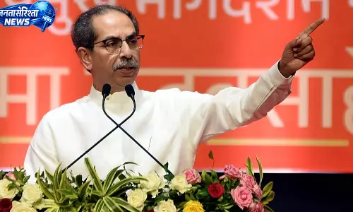 राम मंदिर डोनेशन विवाद पर उद्धव ठाकरे का ‘राम रक्षा’ आंदोलन, निष्पक्ष जांच की मांग राम मंदिर डोनेशन विवाद पर उद्धव ठाकरे का ‘राम रक्षा’ आंदोलन, निष्पक्ष जांच की मांग