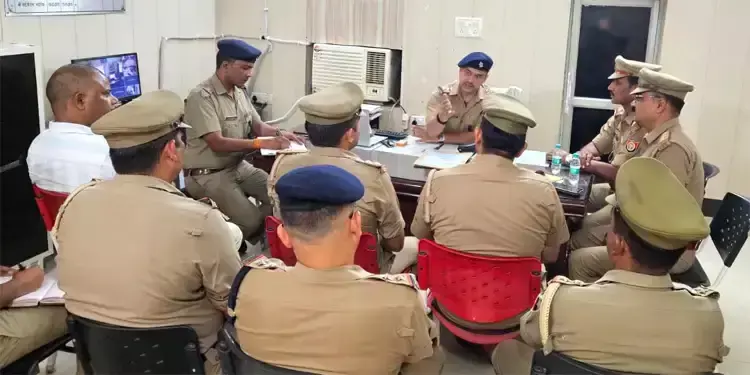Haridwar: सीमा सुरक्षा और समन्वय को लेकर पुलिस की अंतरराज्यीय बॉर्डर बैठक Haridwar: सीमा सुरक्षा और समन्वय को लेकर पुलिस की अंतरराज्यीय बॉर्डर बैठक