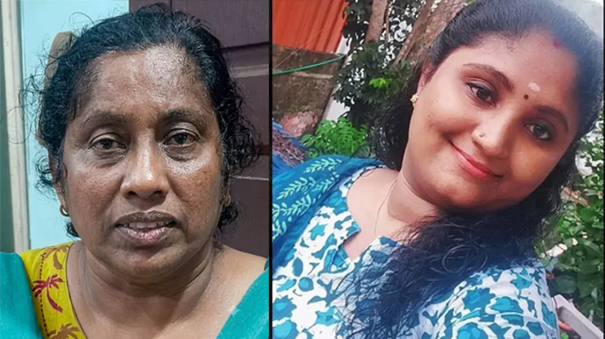 kerala: 70-सॉवरेन गोल्ड धोखाधड़ी का पर्दाफाश, अंजू के मैसेज से हुआ खुलासा kerala: 70-सॉवरेन गोल्ड धोखाधड़ी का पर्दाफाश, अंजू के मैसेज से हुआ खुलासा