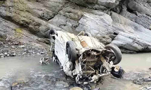 Dharamsala चंबा की पहाड़ी सड़कों पर सुरक्षा सुधार की मांग तेज Dharamsala चंबा की पहाड़ी सड़कों पर सुरक्षा सुधार की मांग तेज