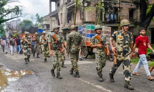 बंगाल की नाबालिग लड़की की मौत के मामले में एक और व्यक्ति गिरफ्तार बंगाल की नाबालिग लड़की की मौत के मामले में एक और व्यक्ति गिरफ्तार