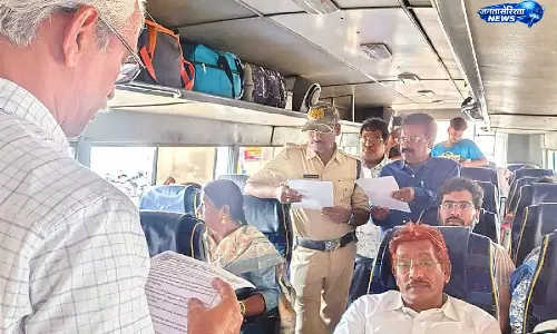 APSRTC का राजामहेंद्रवरम बस स्टेशन पर अवेयरनेस प्रोग्राम