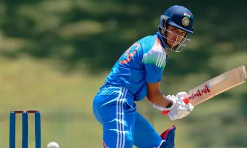 अन्वय द्रविड़ की 87 रनों की पारी: श्रीलंका के खिलाफ भारत U-19 ने बनाए 285 रन अन्वय द्रविड़ की 87 रनों की पारी: श्रीलंका के खिलाफ भारत U-19 ने बनाए 285 रन