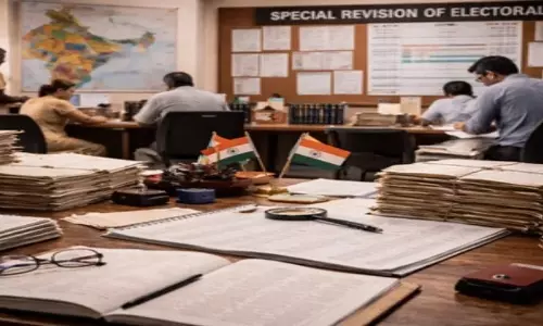 ओडिशा में SIR के बाद 20 लाख से अधिक मतदाता सूची से हटाए गए ओडिशा में SIR के बाद 20 लाख से अधिक मतदाता सूची से हटाए गए
