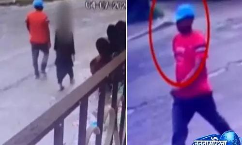 Baruipur: आखिरी CCTV फुटेज में नाबालिग संदिग्ध के साथ दिखा पीड़ित, पोस्टमार्टम में क्रूर हमले का खुलासा Baruipur: आखिरी CCTV फुटेज में नाबालिग संदिग्ध के साथ दिखा पीड़ित, पोस्टमार्टम में क्रूर हमले का खुलासा