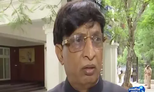 SIR अनियमितताओं पर JDS नेता का बयान, BLOs को लेकर उठाए सवाल SIR अनियमितताओं पर JDS नेता का बयान, BLOs को लेकर उठाए सवाल