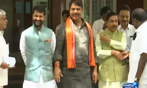 कर्नाटक में SIR अनियमितताओं पर BJP-JD(S) का चुनाव आयोग को ज्ञापन कर्नाटक में SIR अनियमितताओं पर BJP-JD(S) का चुनाव आयोग को ज्ञापन