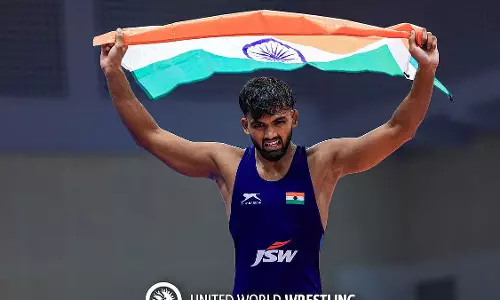 महाराष्ट्र के सुमित भारस्कर ने जूनियर एशियन रेसलिंग में जीता गोल्ड, भारत का नाम किया रोशन महाराष्ट्र के सुमित भारस्कर ने जूनियर एशियन रेसलिंग में जीता गोल्ड, भारत का नाम किया रोशन