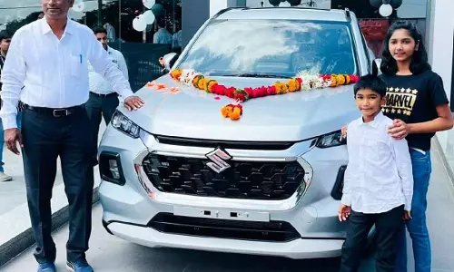 Hybrid और इलेक्ट्रिक वाहनों ने बनाया नया रिकॉर्ड Hybrid और इलेक्ट्रिक वाहनों ने बनाया नया रिकॉर्ड