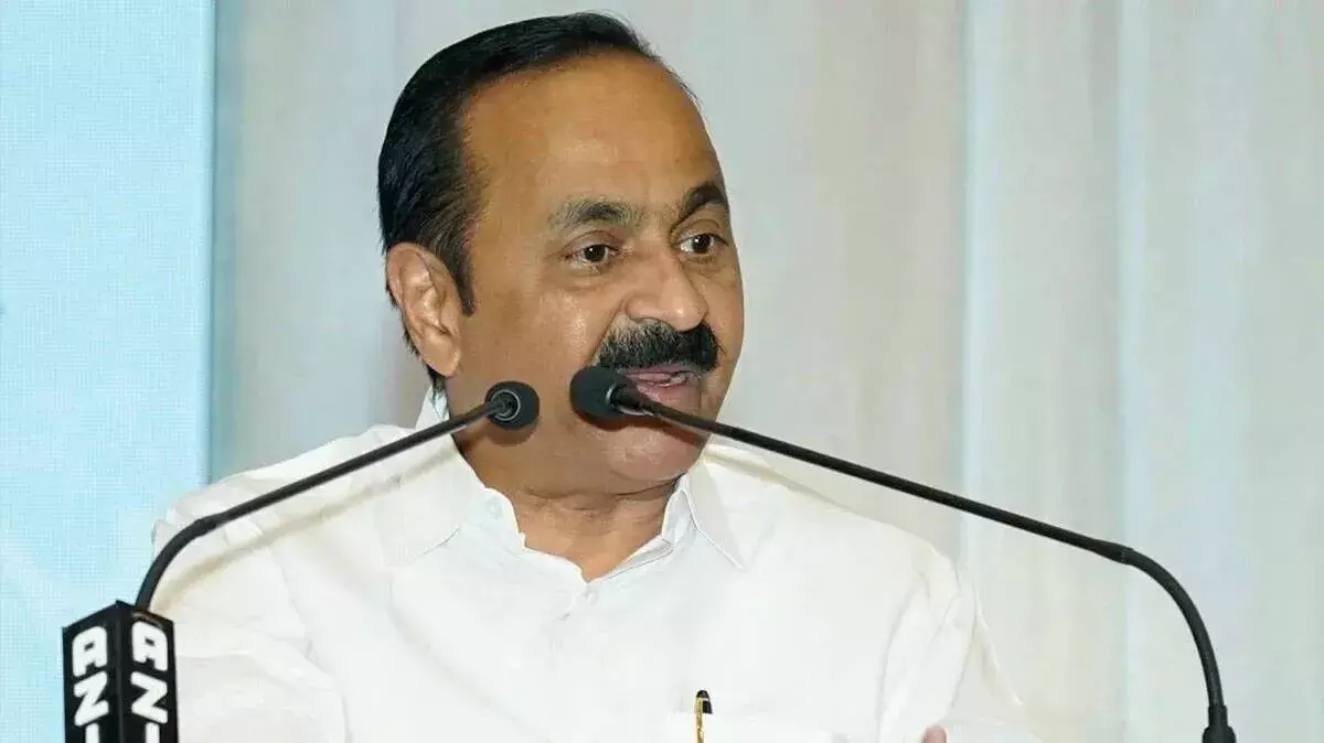 CM ने ज्यादा सुरक्षा को नहीं कहा; कम पुलिस अधिकारियों का आदेश दिया CM ने ज्यादा सुरक्षा को नहीं कहा; कम पुलिस अधिकारियों का आदेश दिया