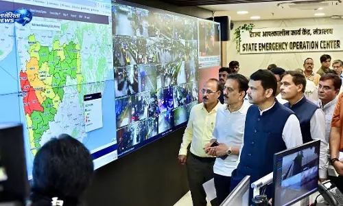 Mumbai में मौसम का कहर, रेड अलर्ट जारी