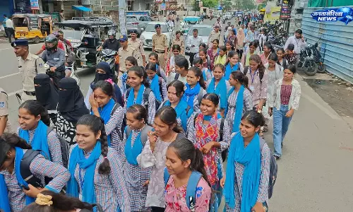 Jabalpur : होम साइंस कॉलेज के छात्रों का यूनिफॉर्म बदलाव के खिलाफ विरोध