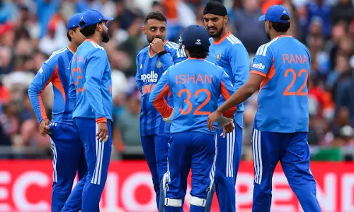 भारत बनाम इंग्लैंड: तीसरे T20I में बढ़ सकती है पेस बैटरी, गेंदबाजी में बदलाव के संकेत भारत बनाम इंग्लैंड: तीसरे T20I में बढ़ सकती है पेस बैटरी, गेंदबाजी में बदलाव के संकेत