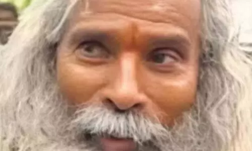 38 साल बाद जेल से बाहर आया 72 वर्षीय कैदी, परप्पना अग्रहारा जेल से रिहाई पर भावुक पल 38 साल बाद जेल से बाहर आया 72 वर्षीय कैदी, परप्पना अग्रहारा जेल से रिहाई पर भावुक पल