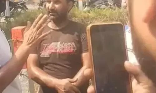Banned मांस के आरोप में बवाल, गाजियाबाद में पुलिस ने एक को पकड़ा Banned मांस के आरोप में बवाल, गाजियाबाद में पुलिस ने एक को पकड़ा