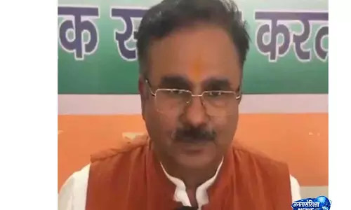 राम मंदिर चंदे को लेकर Congress के आलोक शर्मा ने केंद्र पर साधा निशाना राम मंदिर चंदे को लेकर Congress के आलोक शर्मा ने केंद्र पर साधा निशाना