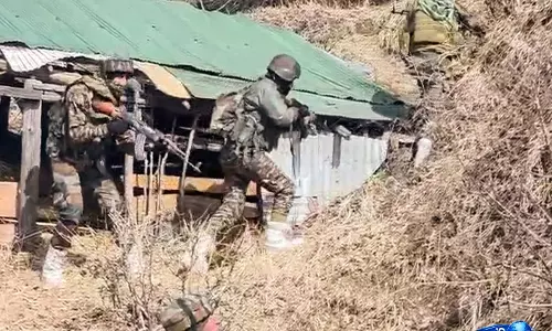 Manipur: उखरुल में घात लगाकर किए गए हमले में असम राइफल्स के दो जवान मारे गए Manipur: उखरुल में घात लगाकर किए गए हमले में असम राइफल्स के दो जवान मारे गए