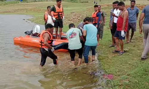 सतरेंगा में दर्दनाक हादसा, पिकनिक पर गए SECL कर्मी की नदी में डूबने से मौत सतरेंगा में दर्दनाक हादसा, पिकनिक पर गए SECL कर्मी की नदी में डूबने से मौत