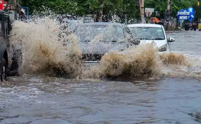 Gurugram: भारी बारिश से बाढ़, बिजली कटौती Gurugram: भारी बारिश से बाढ़, बिजली कटौती