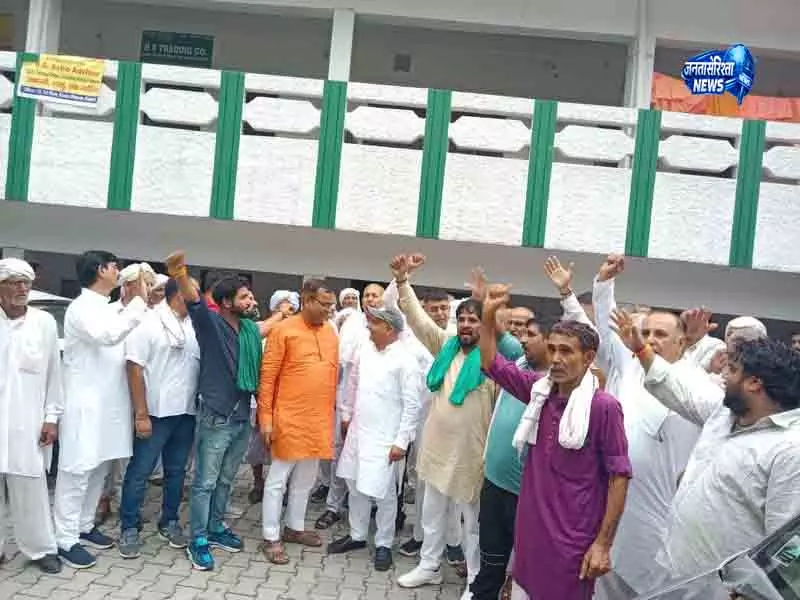Panipat गुप्त ट्रस्ट आरोपों के बीच किसान भवन अध्यक्ष निलंबित Panipat गुप्त ट्रस्ट आरोपों के बीच किसान भवन अध्यक्ष निलंबित