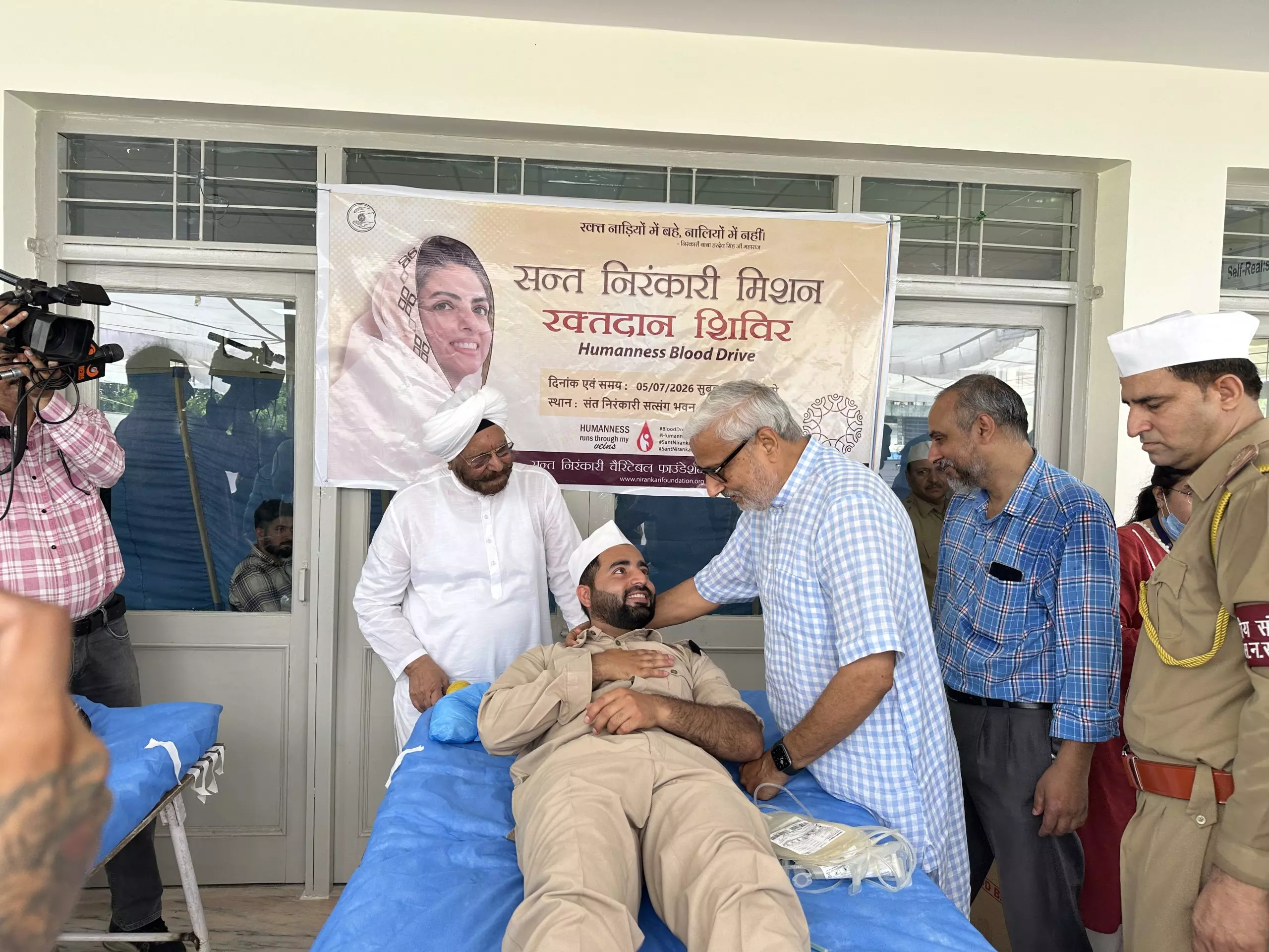 Jammu: संत निरंकारी मिशन ने रक्तदान शिविर के माध्यम से निभाई सामाजिक जिम्मेदारी Jammu: संत निरंकारी मिशन ने रक्तदान शिविर के माध्यम से निभाई सामाजिक जिम्मेदारी