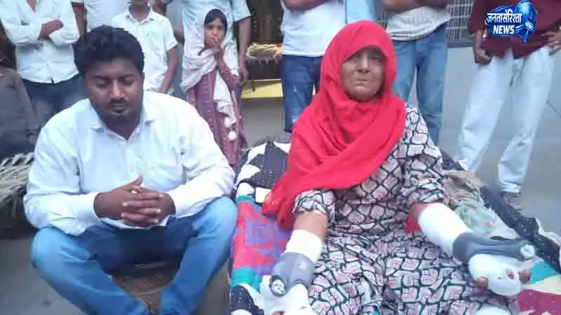 Haryana: महिला ने सियार को पकड़कर किया मुकाबला Haryana: महिला ने सियार को पकड़कर किया मुकाबला