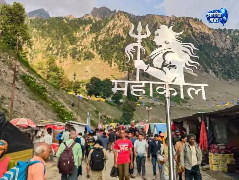 Amarnath Yatra के लिए तीर्थयात्रियों का एक और जत्था रवाना Amarnath Yatra के लिए तीर्थयात्रियों का एक और जत्था रवाना