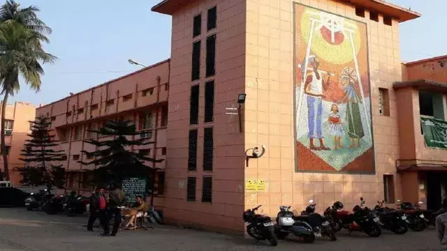 Jharkhand : कमिश्नर पद की अंतिम तिथि बढ़ी Jharkhand : कमिश्नर पद की अंतिम तिथि बढ़ी