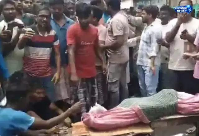 दुष्कर्मी ने बच्ची को बोरे में डालकर तालाब में फेंका दुष्कर्मी ने बच्ची को बोरे में डालकर तालाब में फेंका