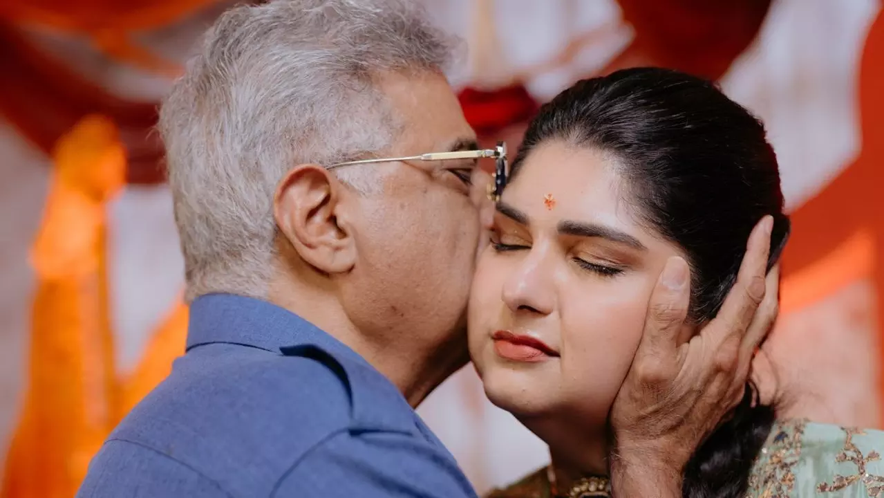Boney Kapoor ने बेटी अंशुला कपूर और रोहन ठक्कर को एक दूसरे के लिए बने बताया Boney Kapoor ने बेटी अंशुला कपूर और रोहन ठक्कर को एक दूसरे के लिए बने बताया