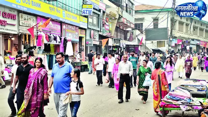 वीकेंड पर सैलानियों से गुलजार हुआ कसौली, होटल-होम स्टे में फुल आक्यूपेंसी वीकेंड पर सैलानियों से गुलजार हुआ कसौली, होटल-होम स्टे में फुल आक्यूपेंसी