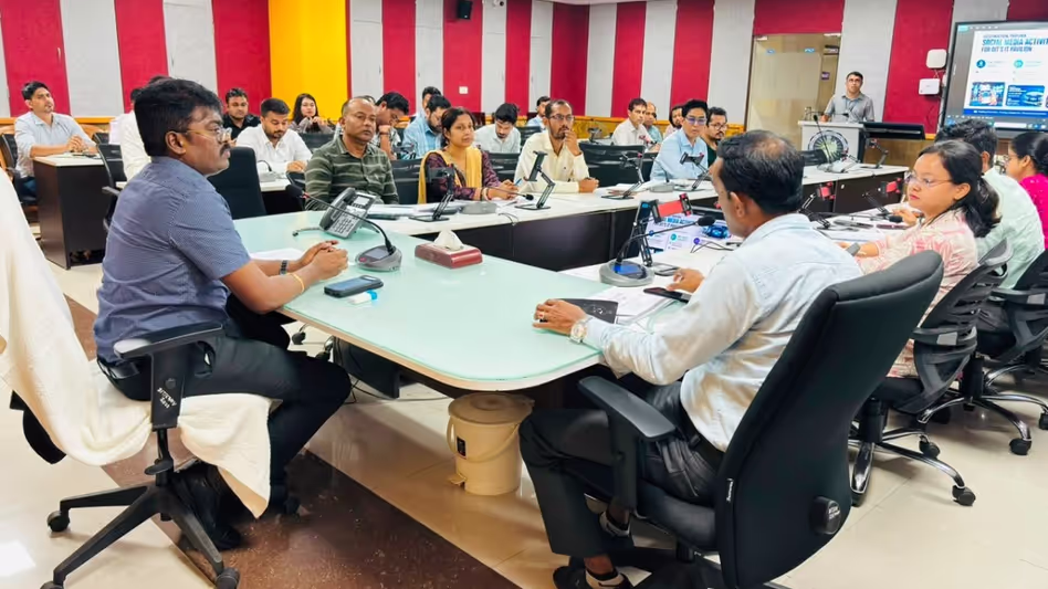 Tripura IT निदेशालय ने डेस्टिनेशन त्रिपुरा बिजनेस कॉन्क्लेव 2026 की तैयारियों की समीक्षा की Tripura IT निदेशालय ने डेस्टिनेशन त्रिपुरा बिजनेस कॉन्क्लेव 2026 की तैयारियों की समीक्षा की