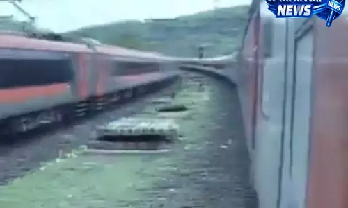 इसने तो ईगो पर ले लिया: वंदे भारत और राजधानी की रेस का वीडियो वायरल इसने तो ईगो पर ले लिया: वंदे भारत और राजधानी की रेस का वीडियो वायरल