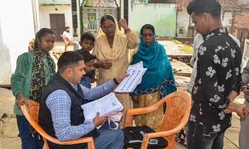 सिरसा ने SIR कैंपेन में 65.62% वोटर फॉर्म डिजिटाइज़ किए सिरसा ने SIR कैंपेन में 65.62% वोटर फॉर्म डिजिटाइज़ किए