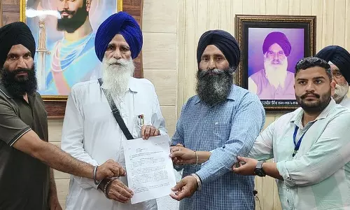हरियाणा में गुरुद्वारा पैनल के प्रमुख ने सरकार से 100 करोड़ रुपये मांगे हरियाणा में गुरुद्वारा पैनल के प्रमुख ने सरकार से 100 करोड़ रुपये मांगे