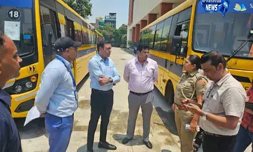 Gurugram में स्कूल बसों पर चला चेकिंग अभियान Gurugram में स्कूल बसों पर चला चेकिंग अभियान