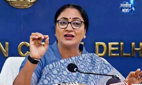 Delhi में जलभराव पर मुख्यमंत्री का एक्शन Delhi में जलभराव पर मुख्यमंत्री का एक्शन