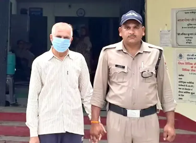 Haridwar: दो मासूमों से यौन उत्पीड़न के आरोप में दुकानदार गिरफ्तार Haridwar: दो मासूमों से यौन उत्पीड़न के आरोप में दुकानदार गिरफ्तार