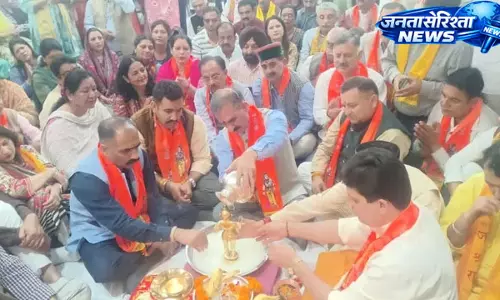 अयोध्या राम मंदिर चढ़ावा चोरी मामले पर हिमाचल में सियासत तेज, CM के नेतृत्व में कांग्रेस का प्रदर्शन अयोध्या राम मंदिर चढ़ावा चोरी मामले पर हिमाचल में सियासत तेज, CM के नेतृत्व में कांग्रेस का प्रदर्शन