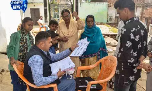 Sirsa में SIR अभियान: 65.62% मतदाता फॉर्म डिजिटल हुए Sirsa में SIR अभियान: 65.62% मतदाता फॉर्म डिजिटल हुए
