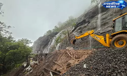 महाराष्ट्र के रत्नागिरी में भारी बारिश से लैंडस्लाइड, पांच घर दबे; दो लोग अब भी मलबे में फंसे