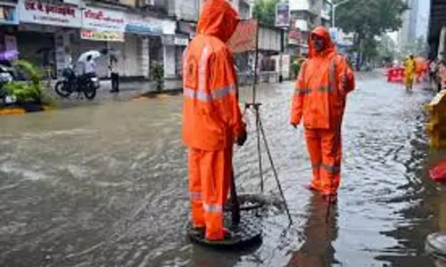 Maharashtra में भारी बारिश से 13 लोगों की मौत, 10 घायल; रेड अलर्ट जारी