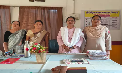 कन्या छात्रावासों में पहुंची महिला पुलिस टीम, सुरक्षा व्यवस्था का लिया जायजा
